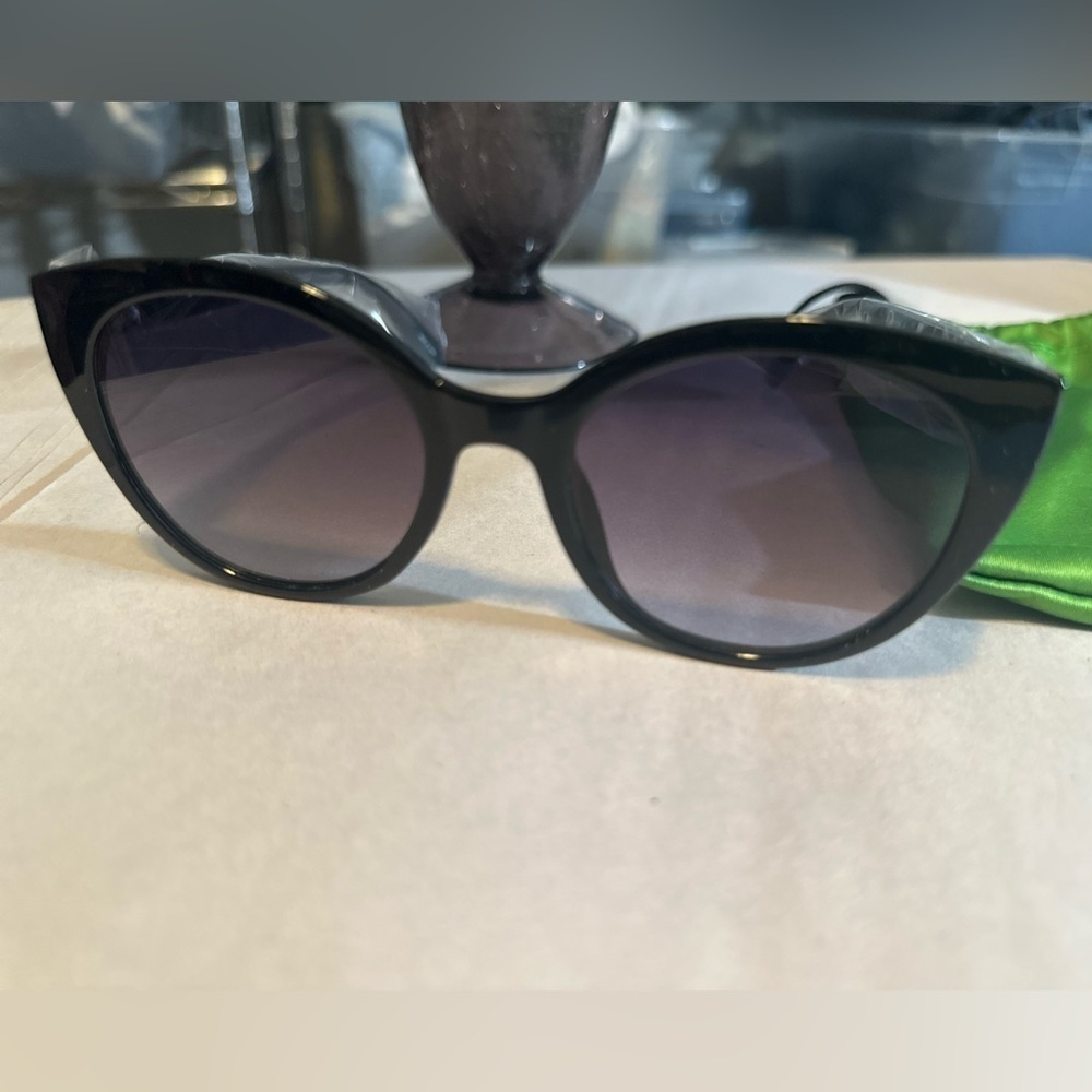 NWT Kate Spade Catseye Samantha